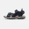 Am billigsten 🎁 Froddo Kinder KARLO Riemensandalette Dark Blue 😍 15 Am billigsten 🎁 Froddo Kinder KARLO Riemensandalette Dark Blue 😍 -Angebote Froddo Store 40dab6fc10094281832594eaa03b19a0
