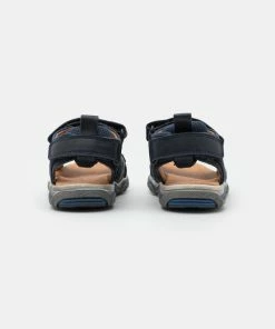 Am billigsten 🎁 Froddo Kinder KARLO Riemensandalette Dark Blue 😍 8 Am billigsten 🎁 Froddo Kinder KARLO Riemensandalette Dark Blue 😍 -Angebote Froddo Store 7bca329f477349d4bccf3832e25bf43c