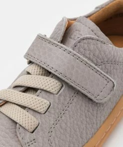 Großhandel 💯 Froddo BAREFOOT CHILDREN'S 👟 SHOES UNISEX Klettschuh Light Grey 🥰 11 Großhandel 💯 Froddo BAREFOOT CHILDREN'S 👟 SHOES UNISEX Klettschuh Light Grey 🥰 -Angebote Froddo Store e1626f5eac2a48838f94c8e889a9e8f4
